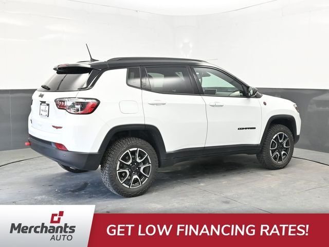 2025 Jeep Compass Trailhawk - Photo 8