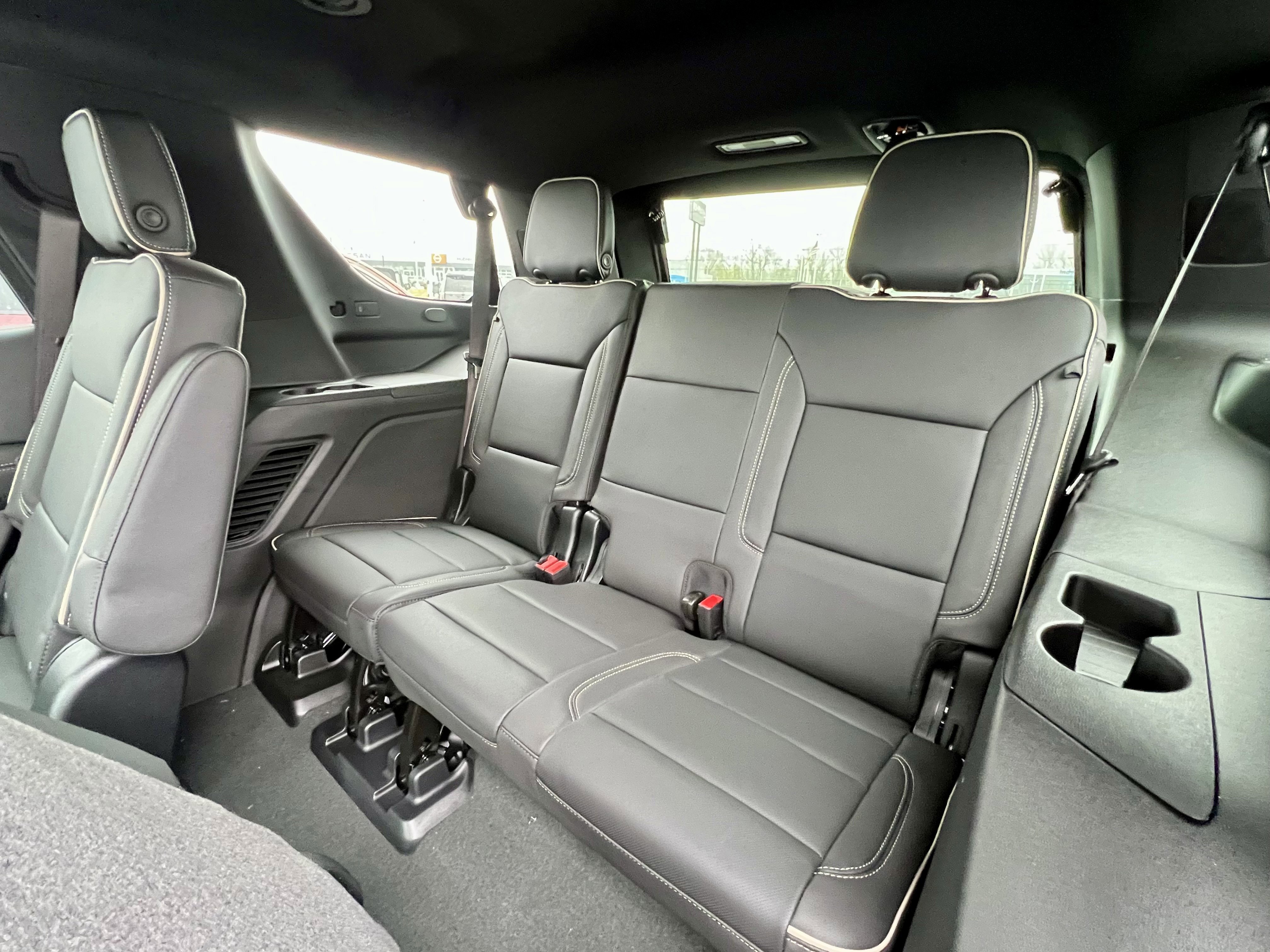New 2026 Onyx Black GMC Elevation image 25
