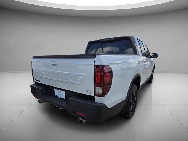Used 2026 Platinum White Pearl Honda Black Edition image 5