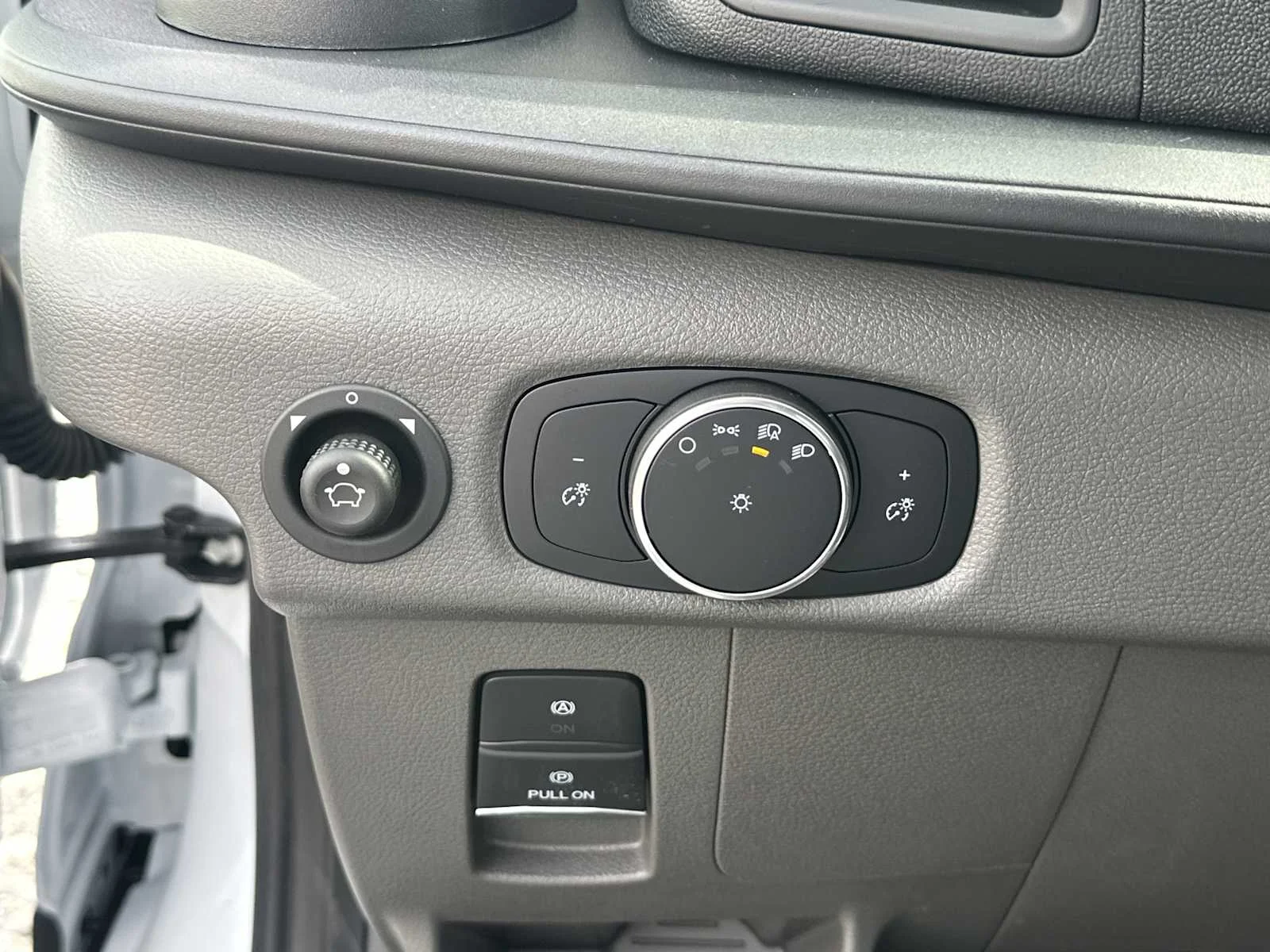 New 2026 Oxford White Ford Cargo Van image 22