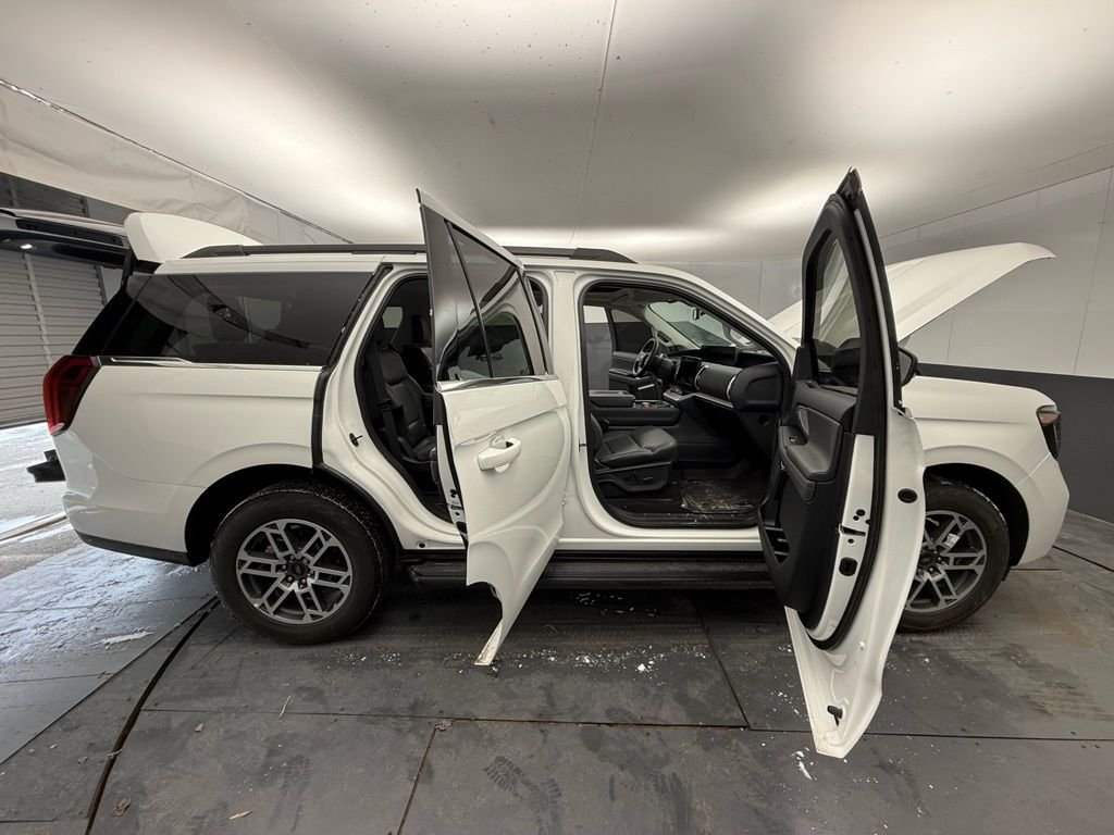 New 2026 Star White Metallic Tri-Coat Ford Active image 19