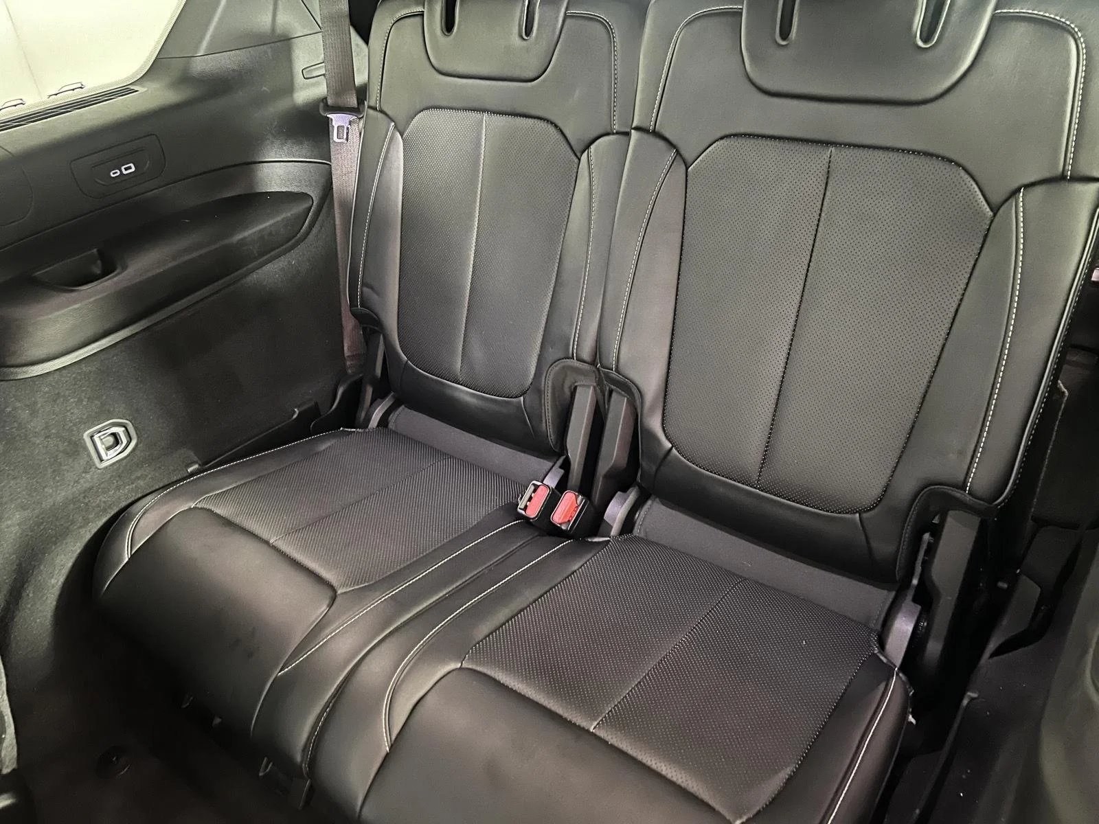 Used 2021 Bright White Clearcoat Jeep Overland image 18