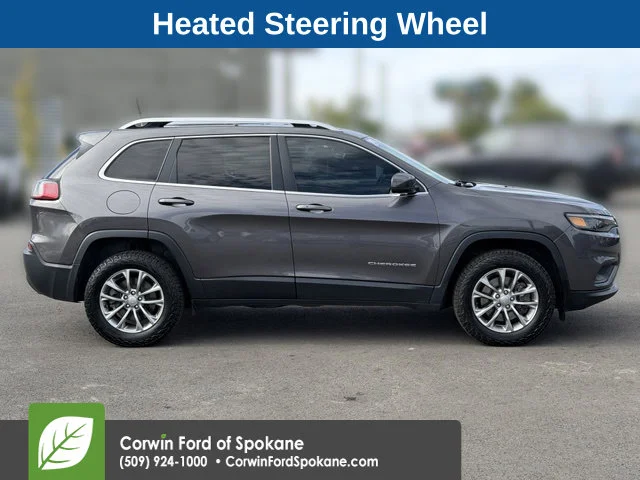 Used 2019 Granite Crystal Clearcoat Metallic Jeep Latitude Plus image 10