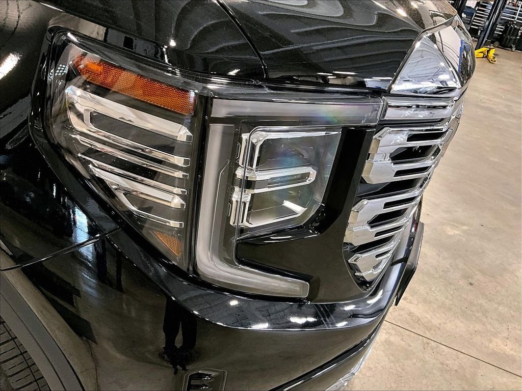 Used 2024 Black GMC Denali image 34