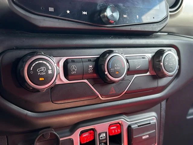 Used 2018 Gray Jeep Unlimited Sport S image 50