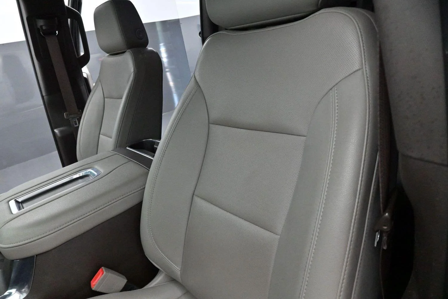 Used 2022 Summit White GMC SLT image 15