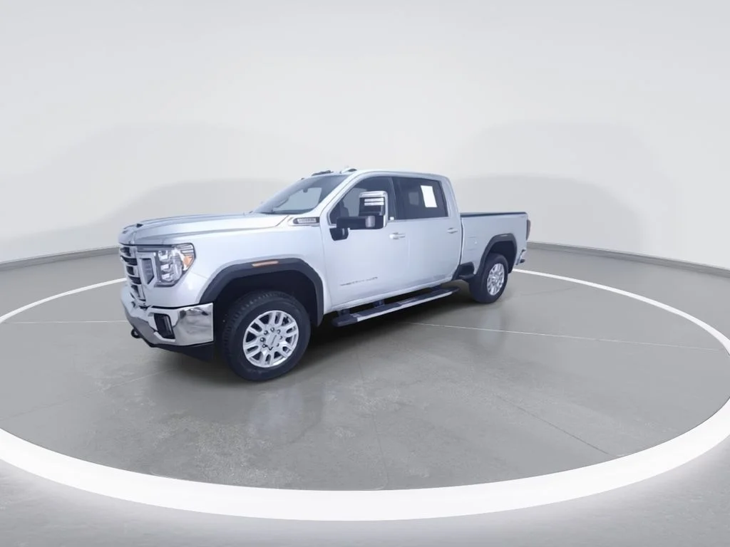 Used 2023 Silver GMC SLT image 6