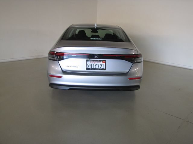 Used 2023 Lunar Silver Metallic Honda LX image 22