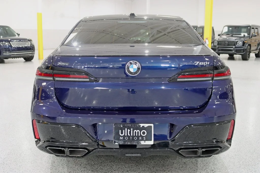 Used 2023 Blue BMW 760i xDrive image 13