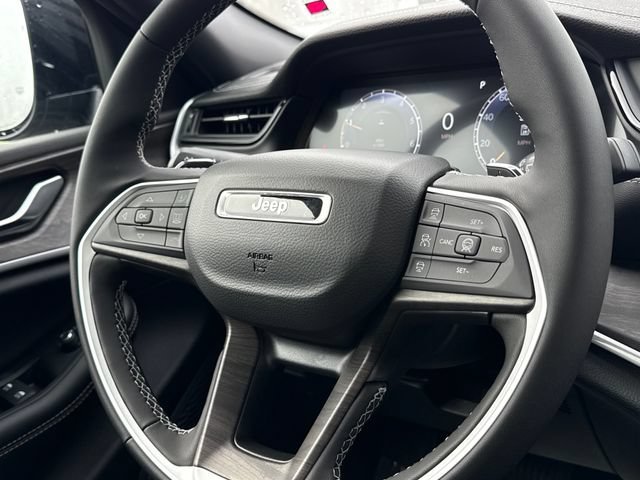 New 2026 Baltic Gray Metallic Clearcoat Jeep Laredo Altitude image 16