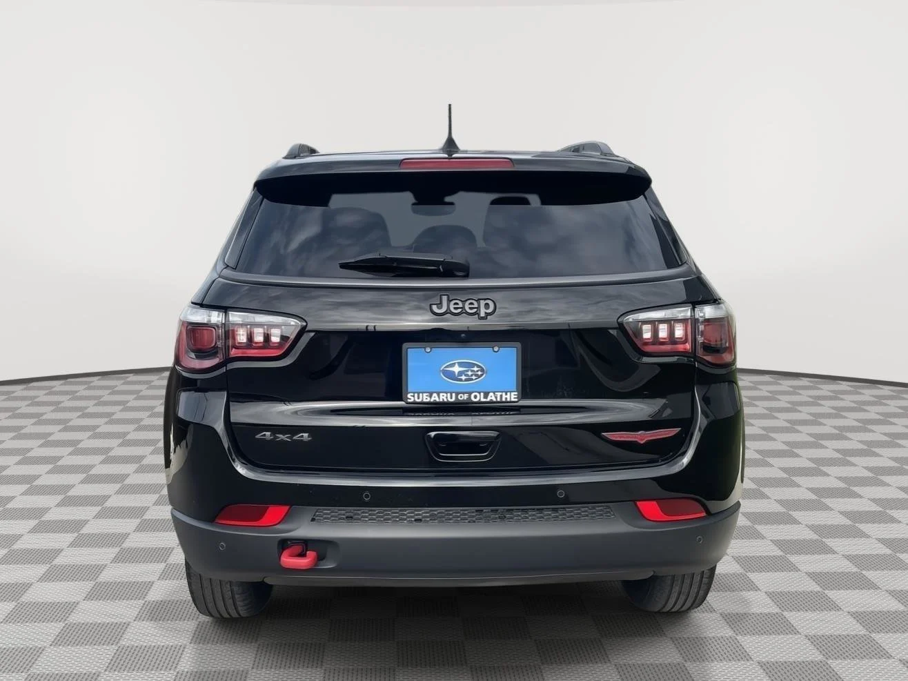 Used 2022 Diamond Black Crystal Pearlcoat Jeep Trailhawk image 7