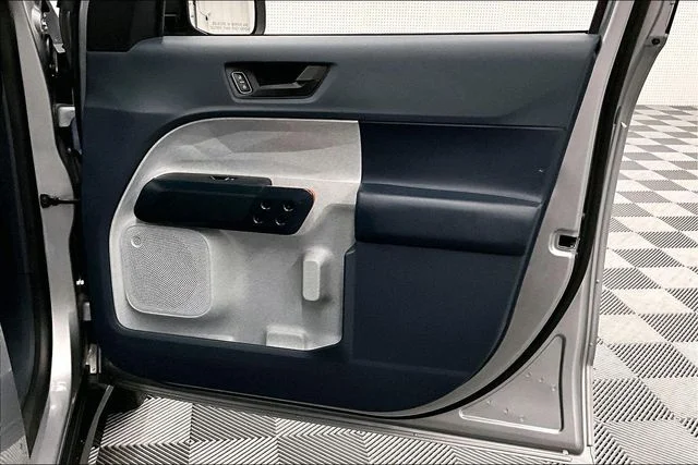 Used 2024 Iconic Silver Metallic Ford XLT image 20