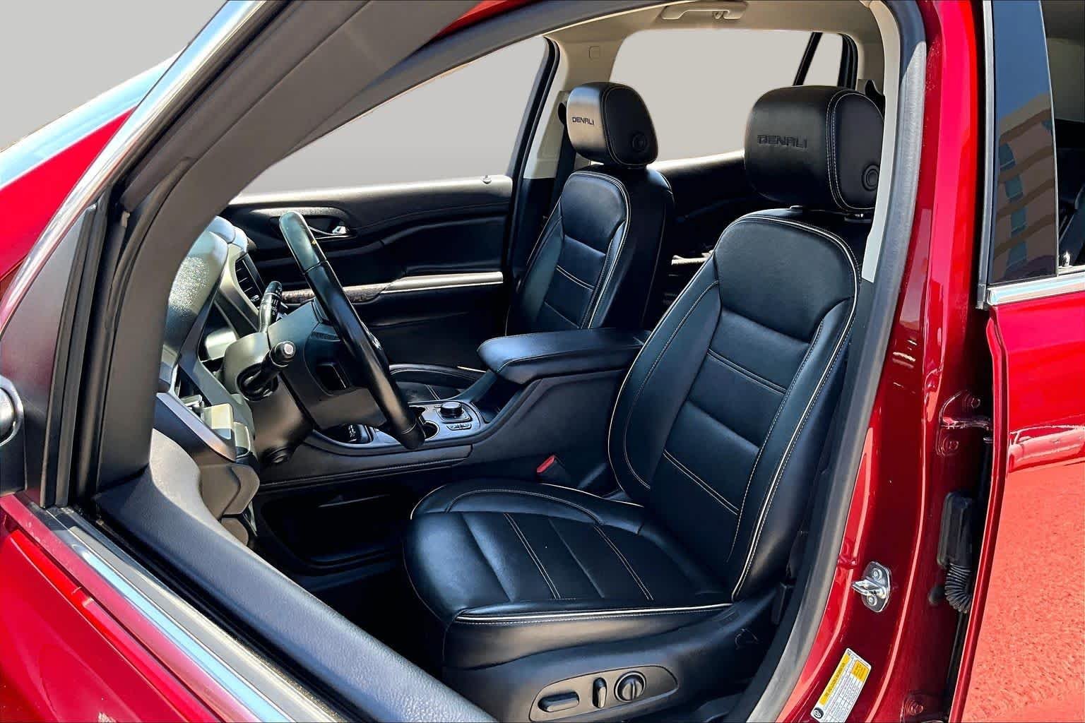 Pre-Owned 2023 GMC Acadia Denali
