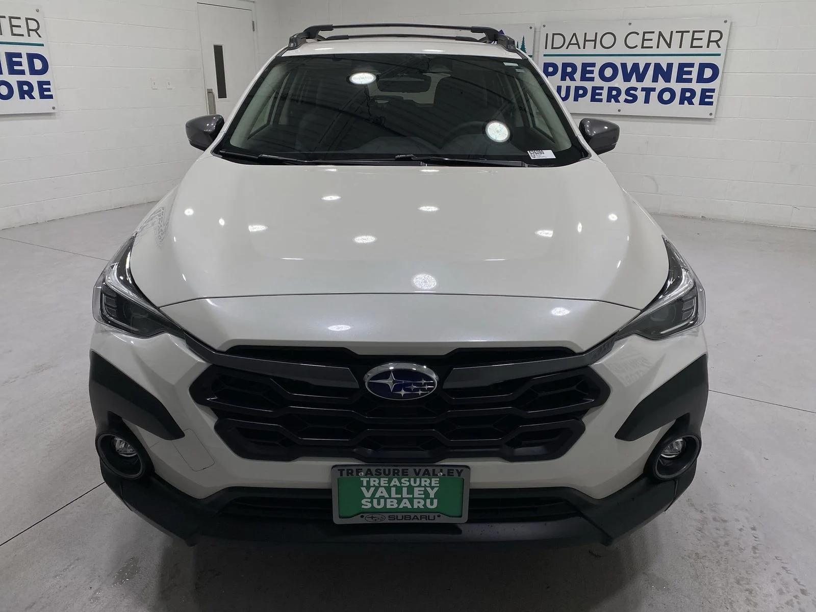 New 2026 CRYSTAL WHITE PEARL Subaru Limited image 3