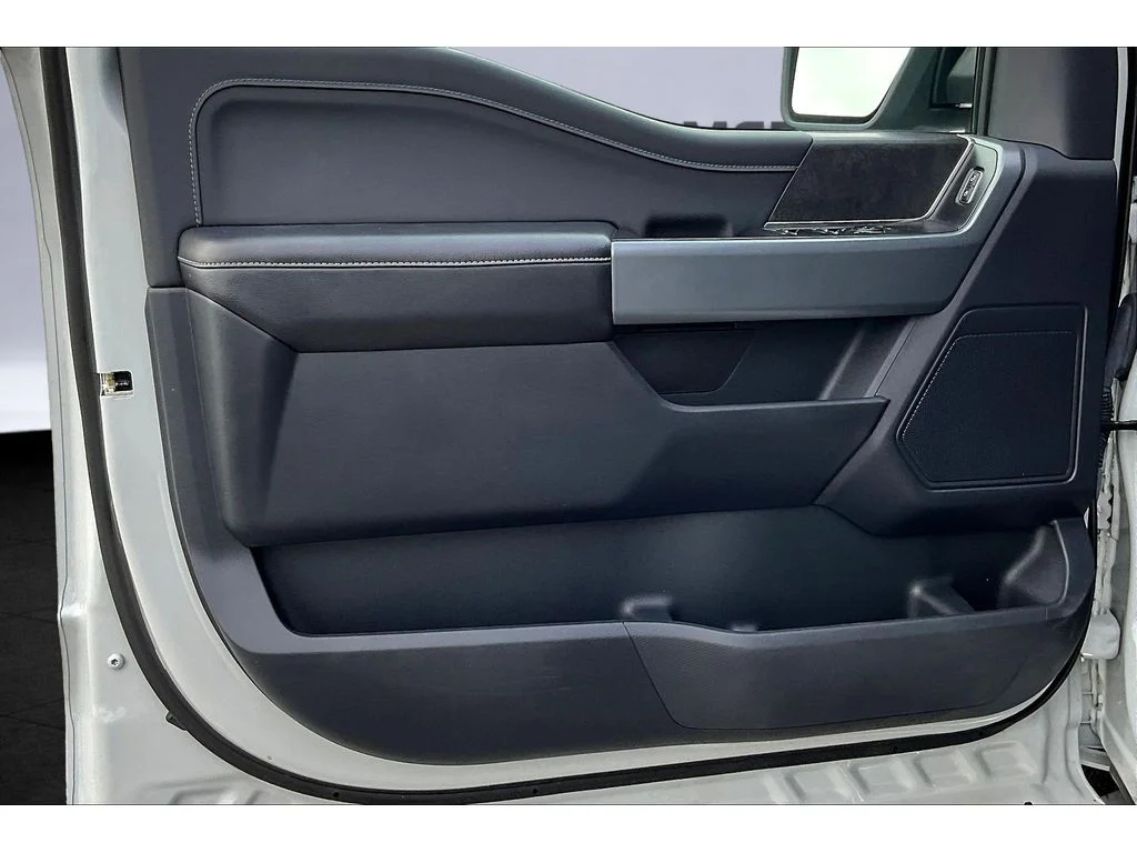 Used 2024  Ford XLT image 17