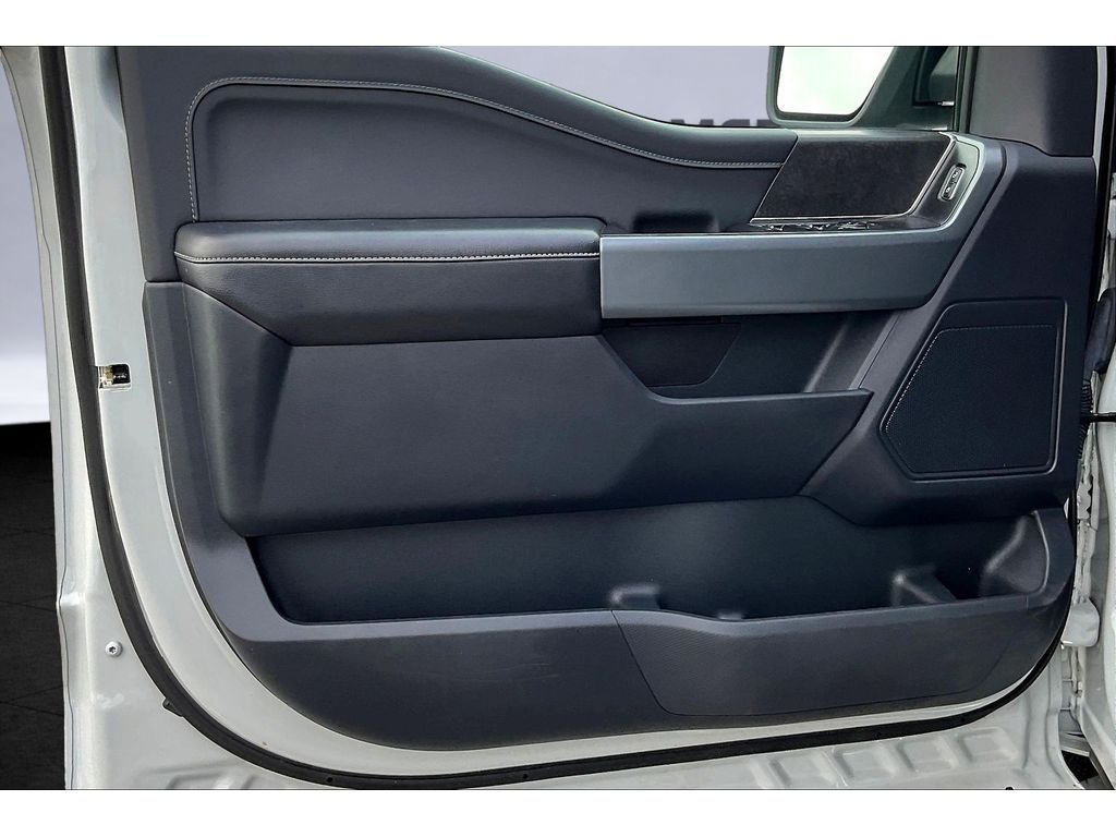 2024 Ford F-150 XLT - Photo 17