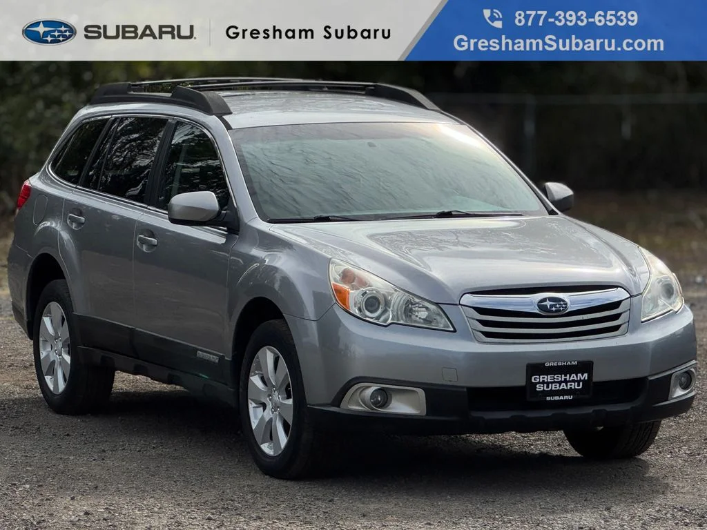 Used 2011 Silver Subaru 2.5i Premium image 1