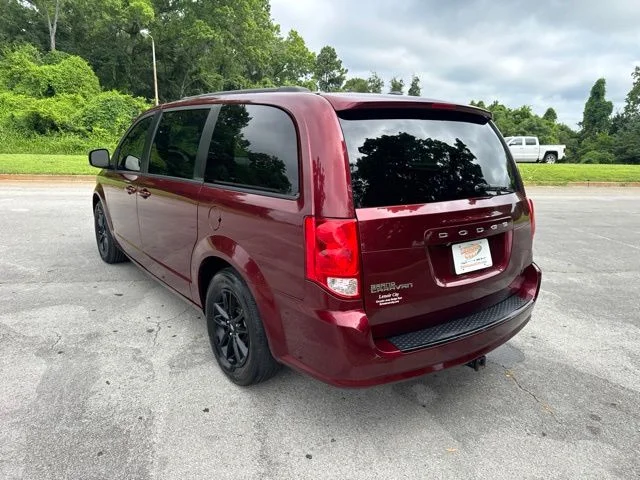 Used 2020 Red Dodge SE Plus image 5