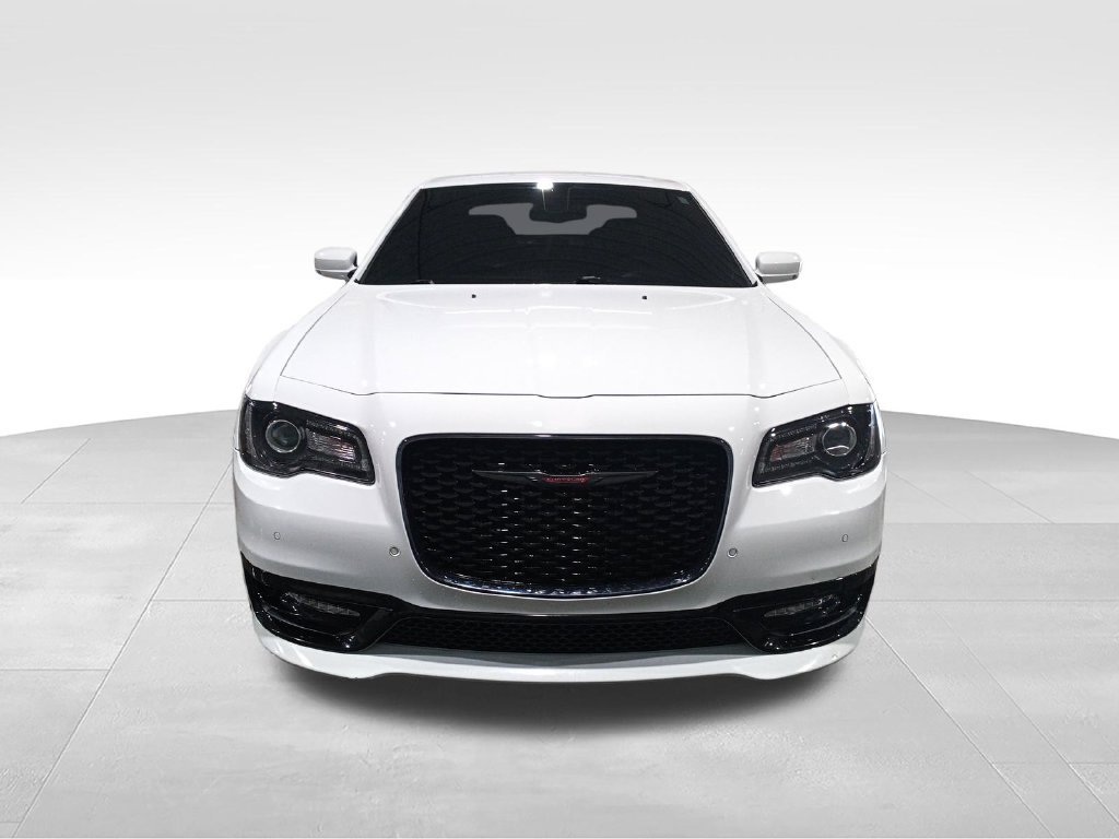 Used 2022 White Chrysler S image 8