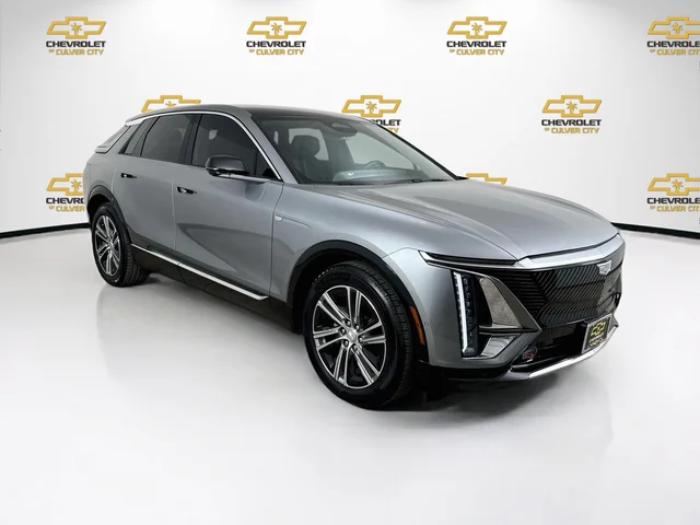 2024 Cadillac LYRIQ Luxury 1
