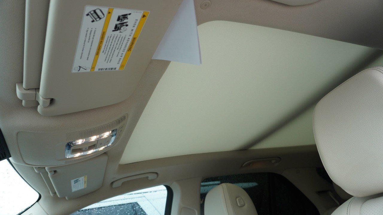 Used 2022 White Mercedes-Benz GLE 350 image 13