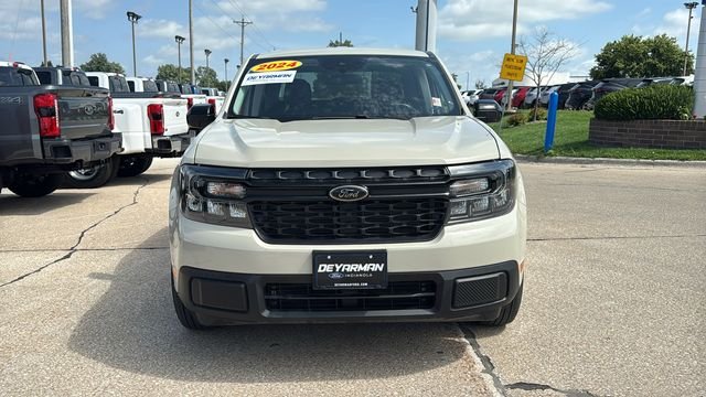 Used 2024 Beige Ford XLT image 4