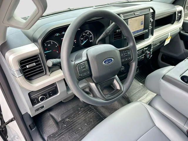 New 2026 Oxford White Ford XL image 6