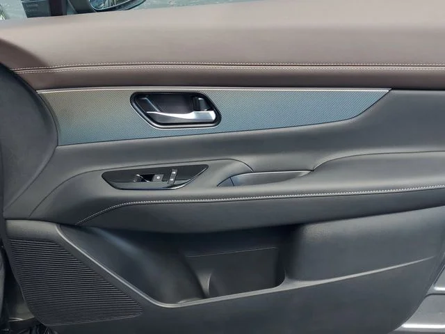 New 2026 Everest White Pearl TriCoat Nissan Platinum image 36