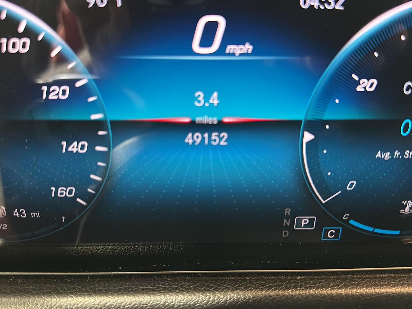Used 2021 Cosmos Black Metallic Mercedes-Benz GLB 250 image 27