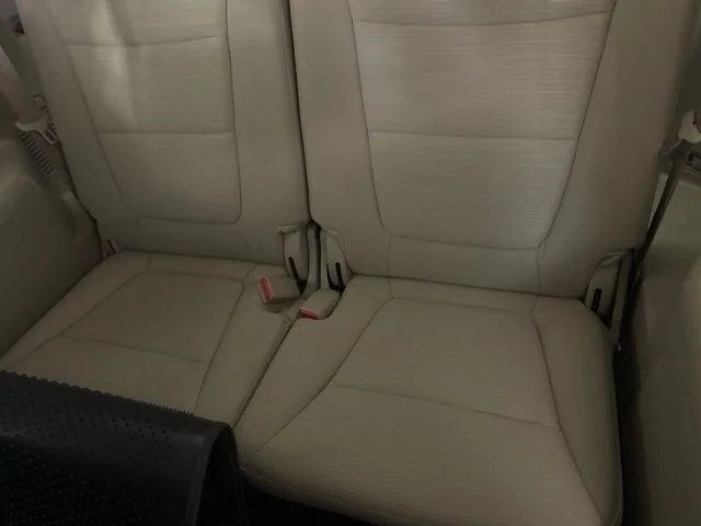 Used 2015 White Kia LX image 25