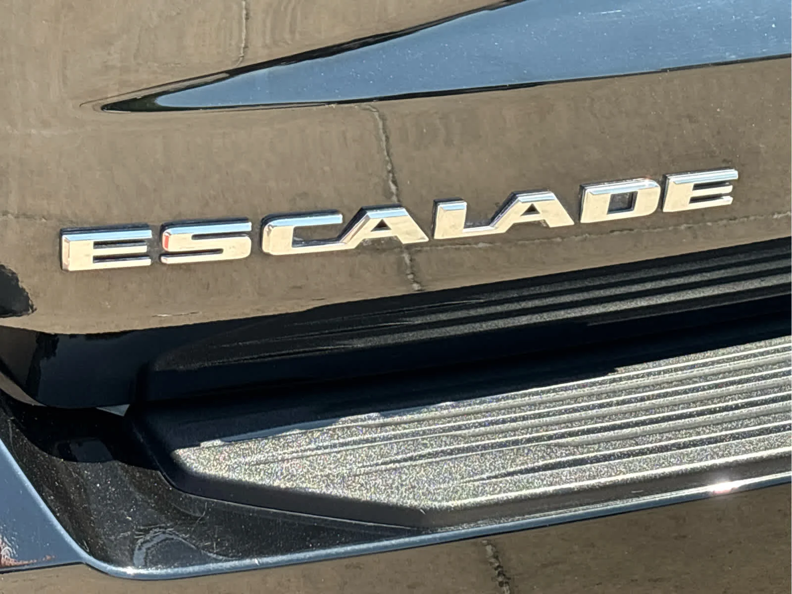 Used 2022 Black Raven Cadillac Premium Luxury image 9