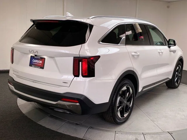 New 2026 Snow White Pearl Kia EX image 5