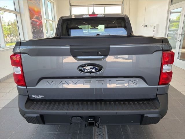 New 2026 Carbonized Gray Metallic Ford XLT image 6