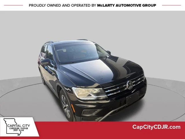Used 2020 Black Volkswagen 2.0T SE image 1