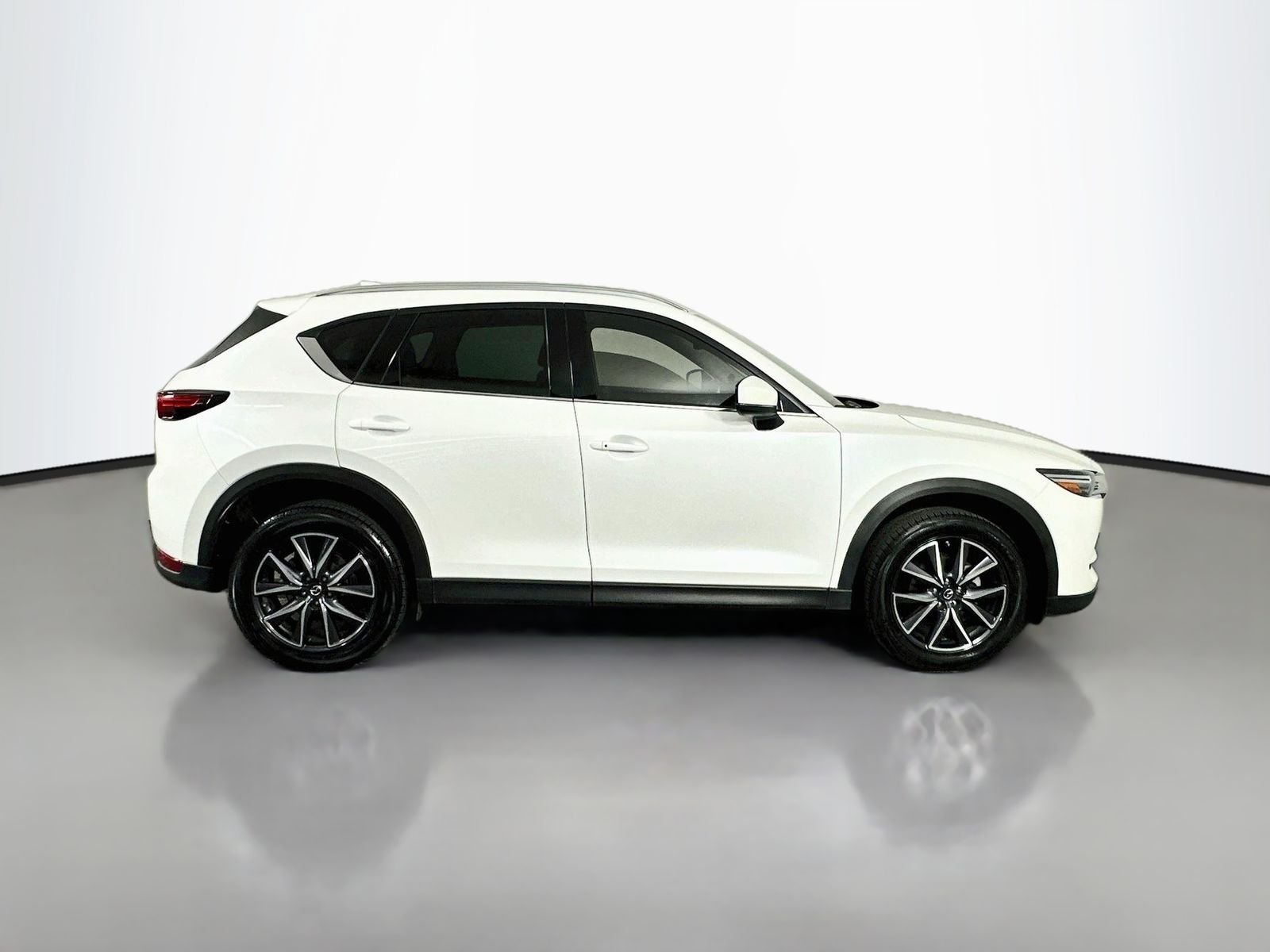 Used 2018 Snowflake White Pearl Mica Mazda Grand Touring One Owner LOW Miles Heated Seats image 8