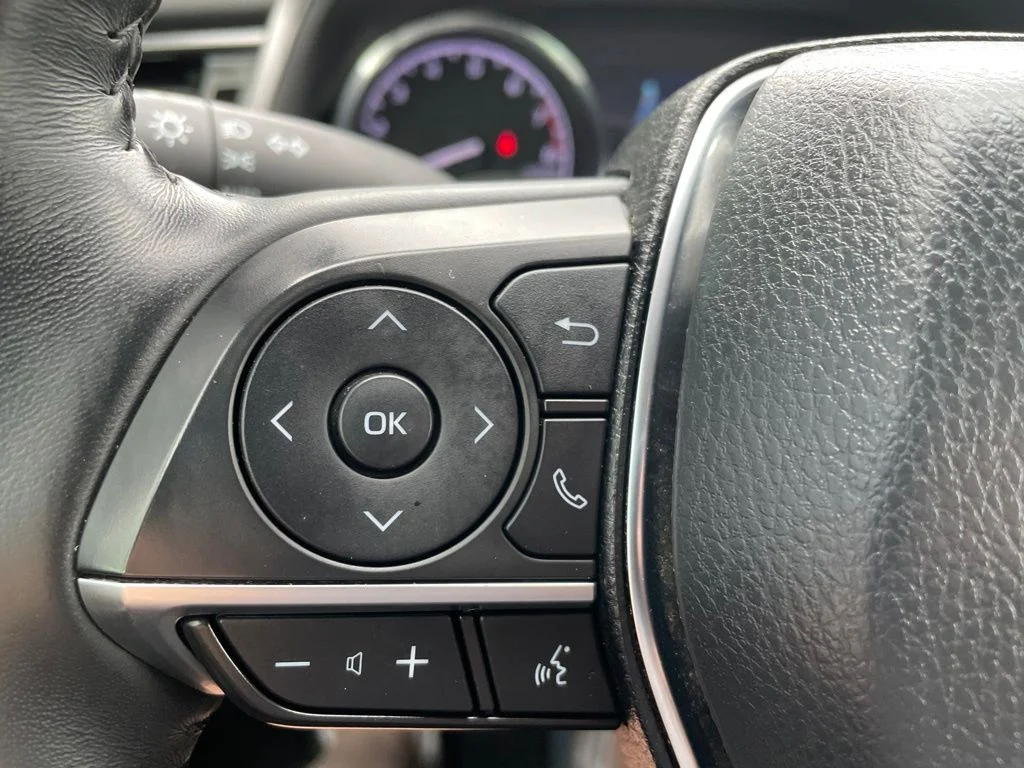 2020 Toyota Camry XLE - Photo 15
