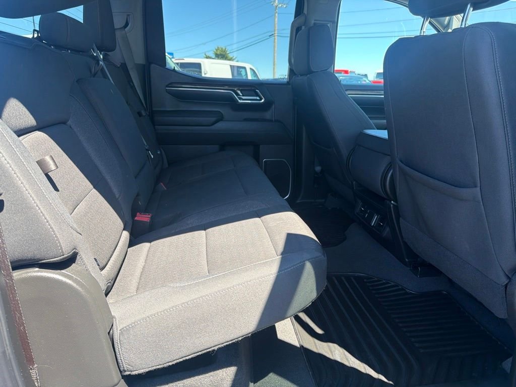 Used 2024 Blue GMC Elevation image 21