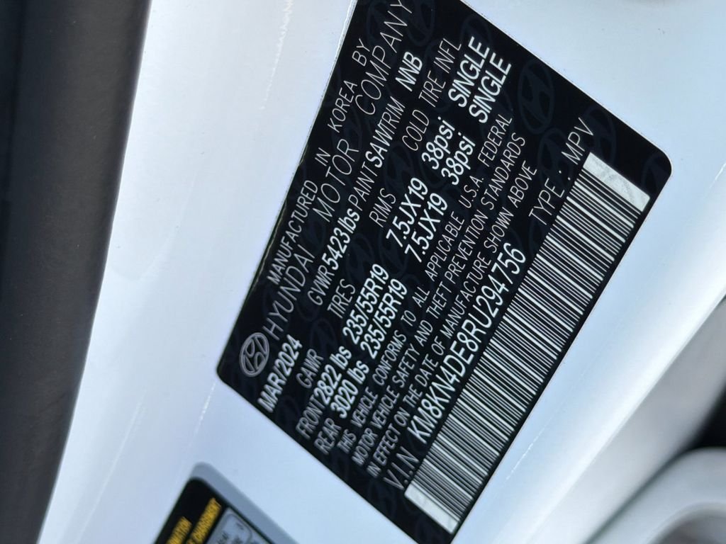 Used 2024 White Hyundai SEL image 30