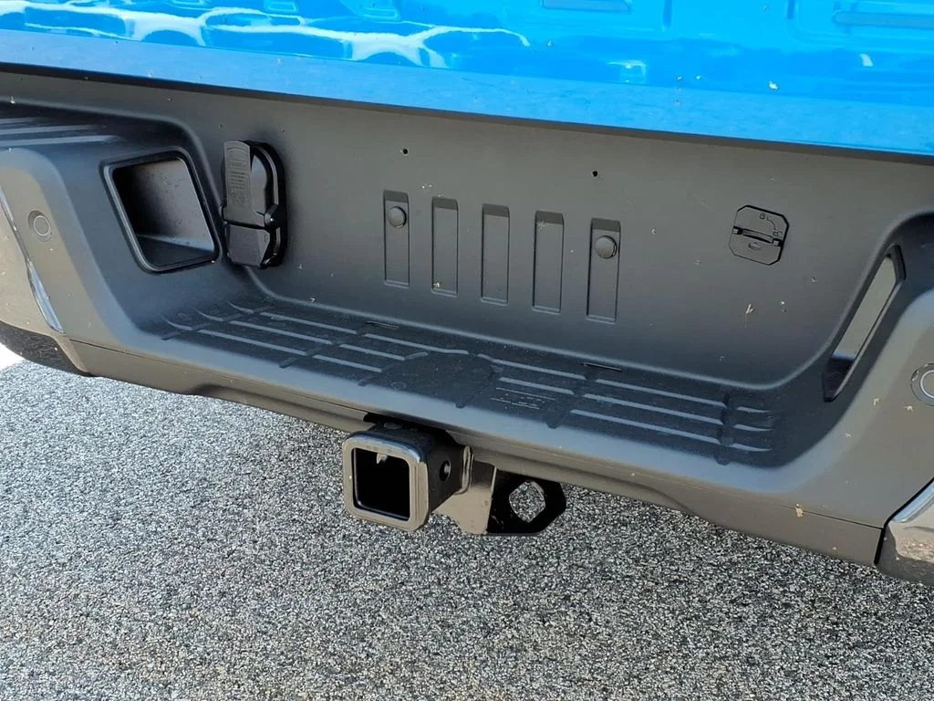 New 2026 Velocity Blue Metallic Ford XLT image 6