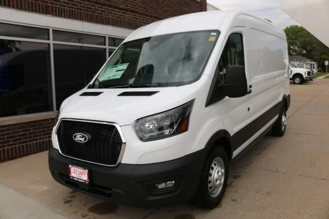 New 2026 Oxford White Ford Cargo Van image 5