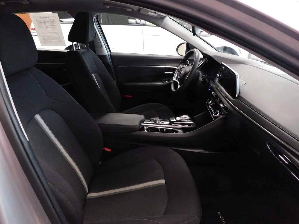 Certified Used 2023 Silver Hyundai SEL image 39