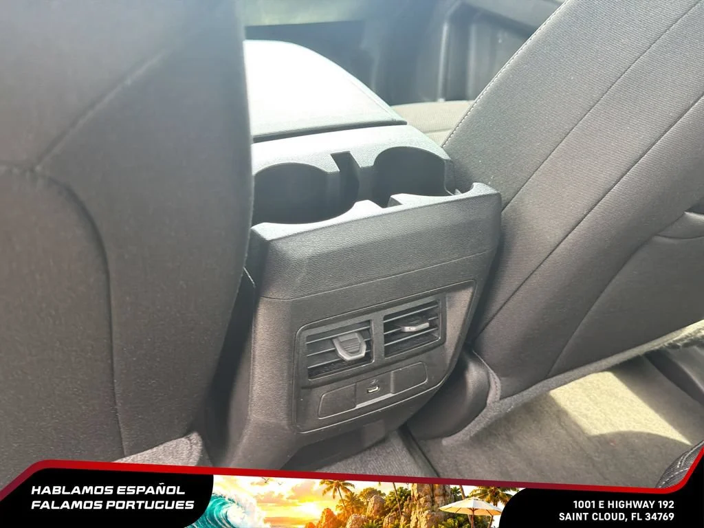Used 2023 RADIANT RED TINTCOAT Chevrolet 2WD LT image 27