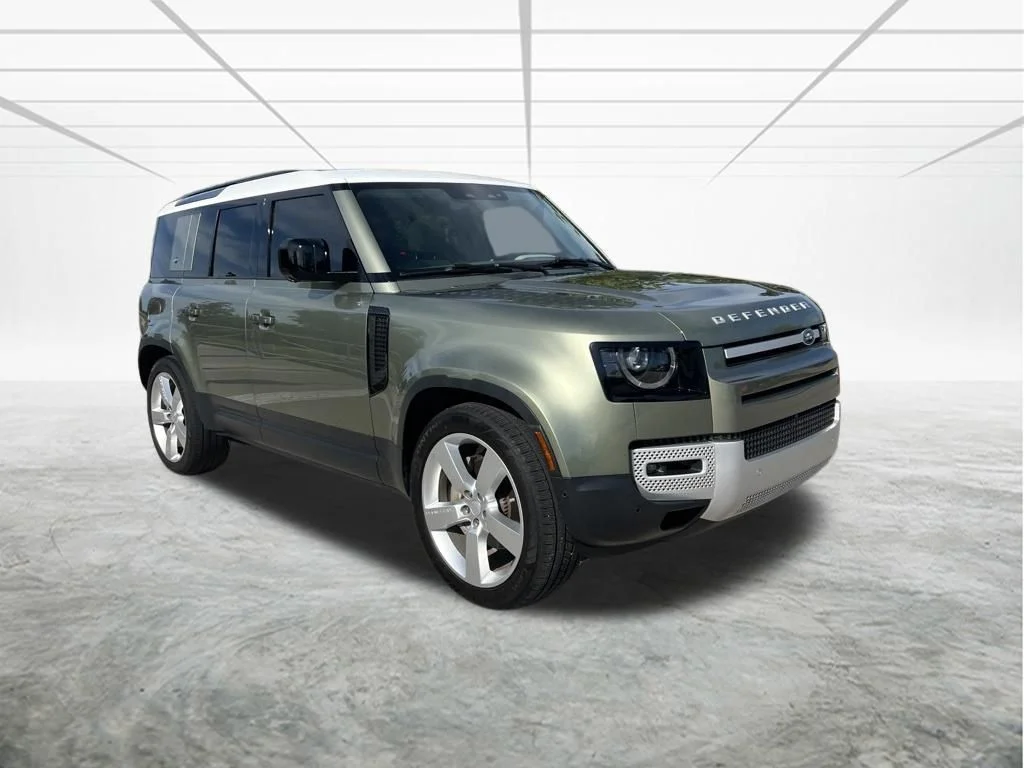 Used 2024 Green Land Rover S image 4