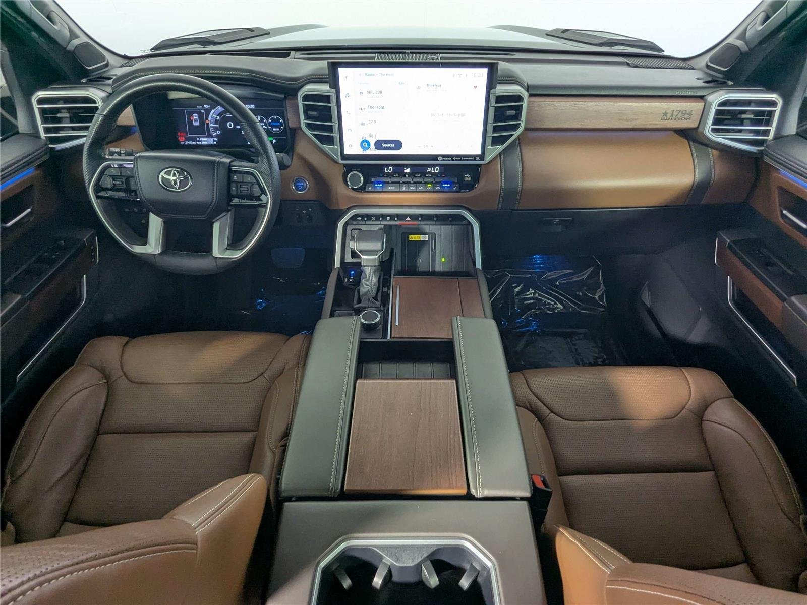 2024 Toyota Tundra 1794 Edition - Photo 38