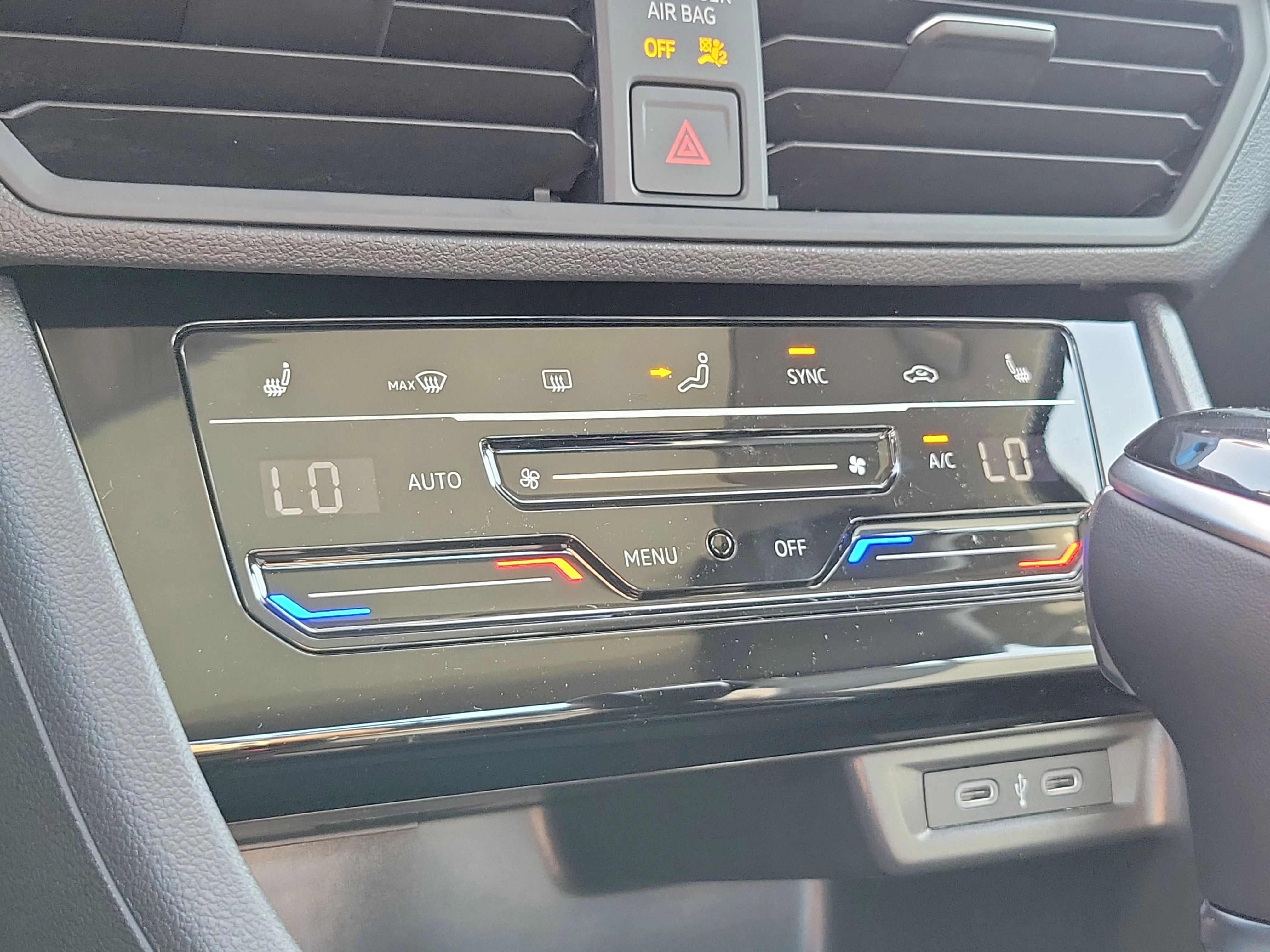 2026 Volkswagen Jetta SE - Photo 28