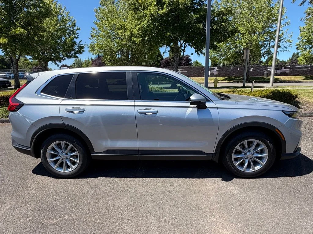 Used 2023 Lunar Silver Metallic Honda EX-L image 8