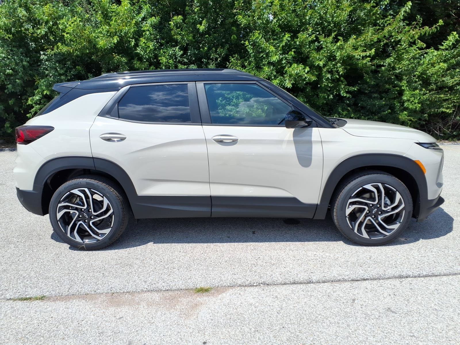 New 2026 White Sands Chevrolet RS image 17