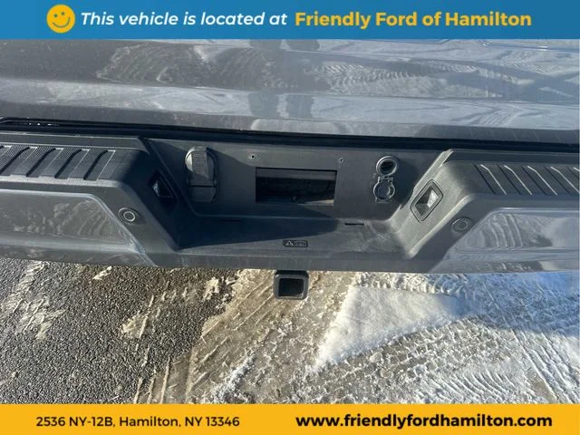 Used 2023 Gray Metallic Ford Lariat image 10