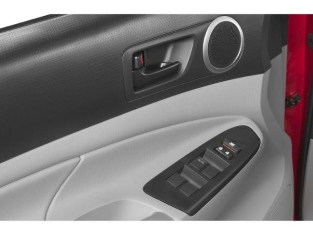 Used 2015 Blue Ribbon Metallic Toyota Base image 17