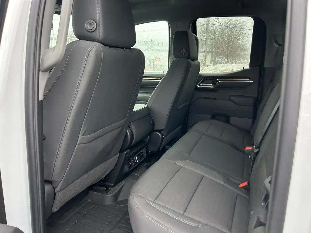 New 2026 Summit White GMC SLE image 8